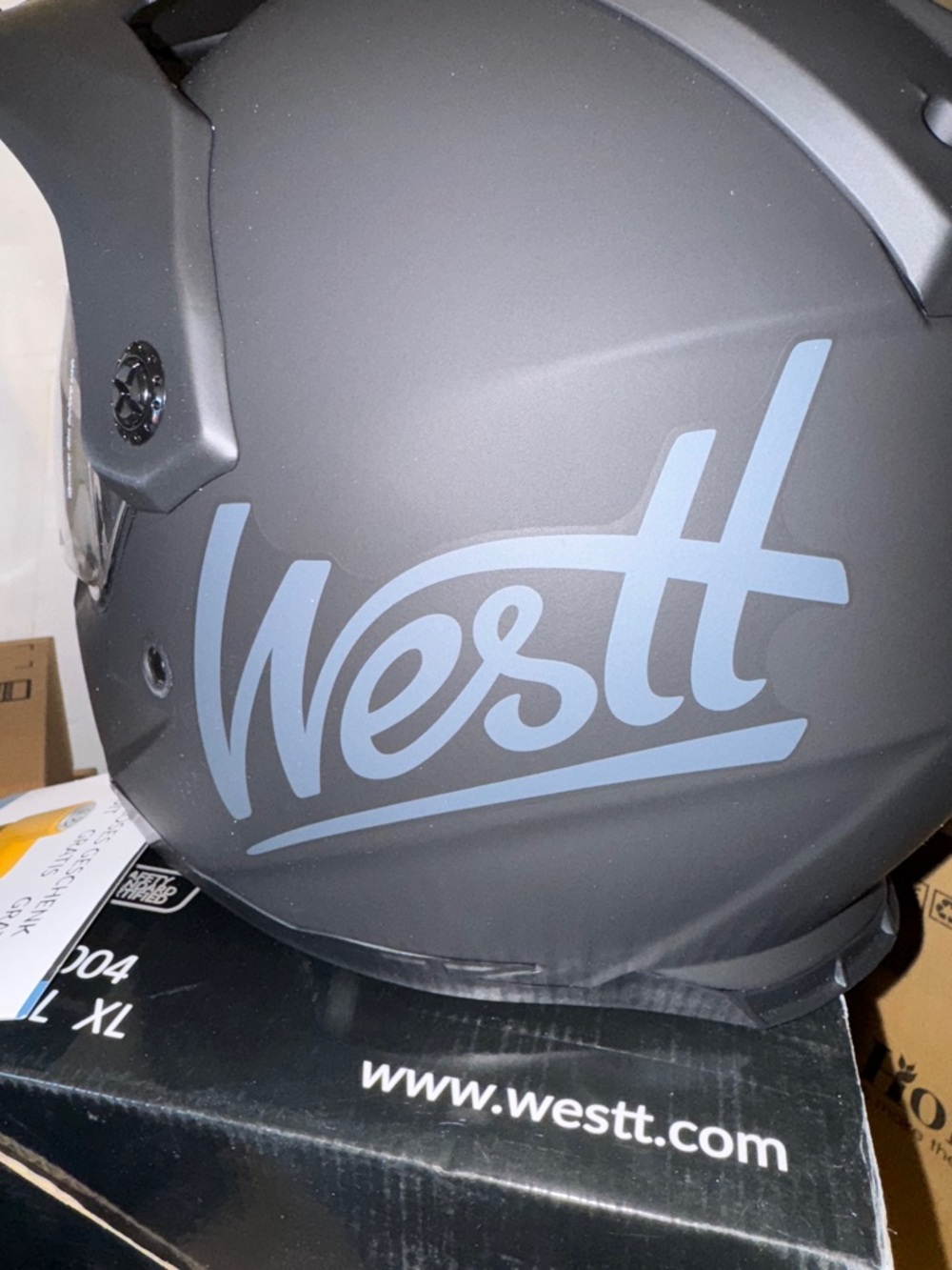 Westt Matte Black Adventure Motorcycle Helmet - Picture 4 of 11